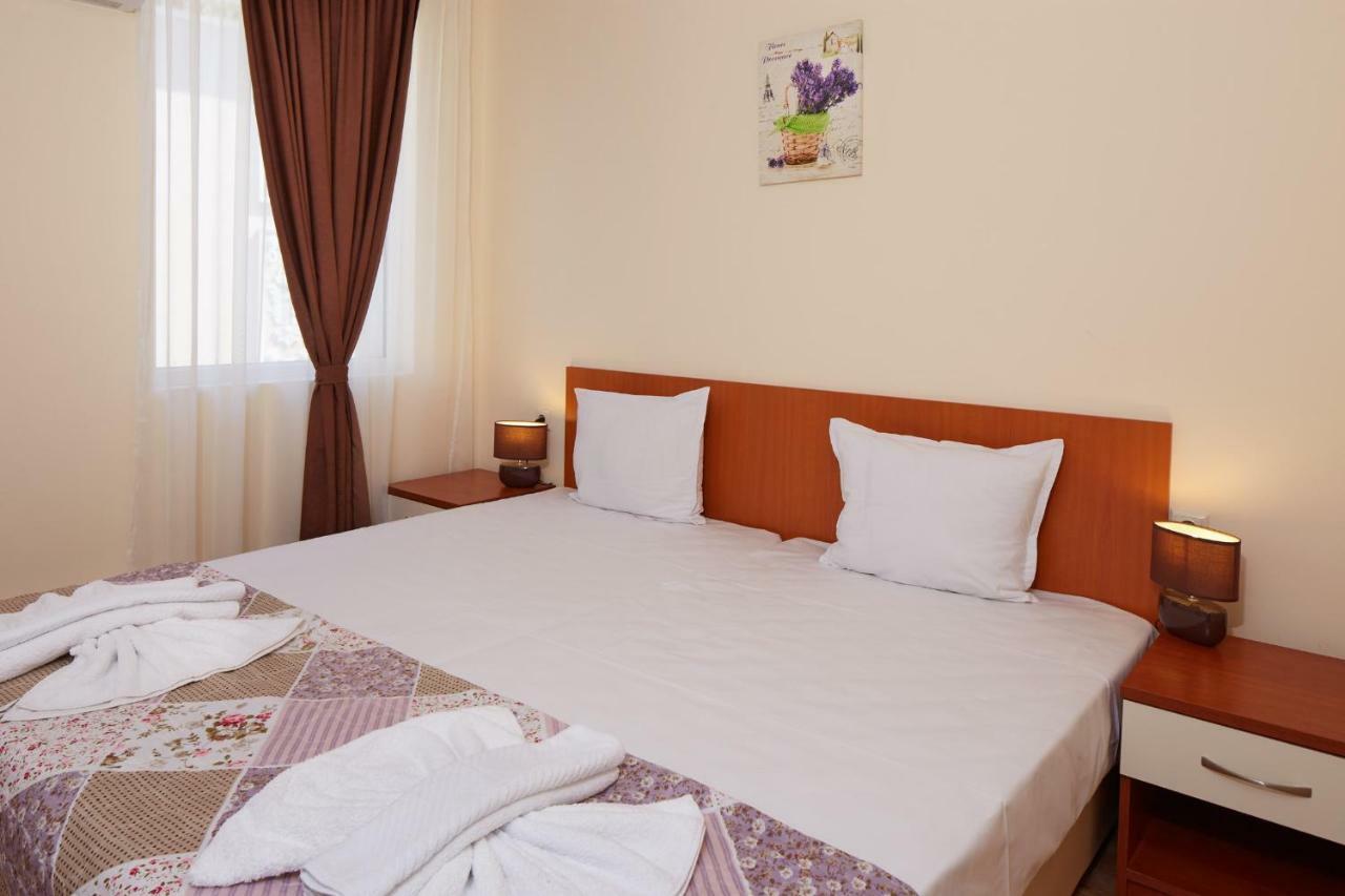 Feniks Apartments Несебр Экстерьер фото